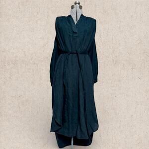 Ovate severine dress in black